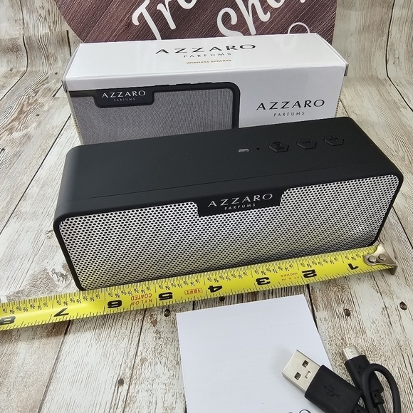 Azzaro Black And Gray Wireless Speaker - Picture 2 of 7